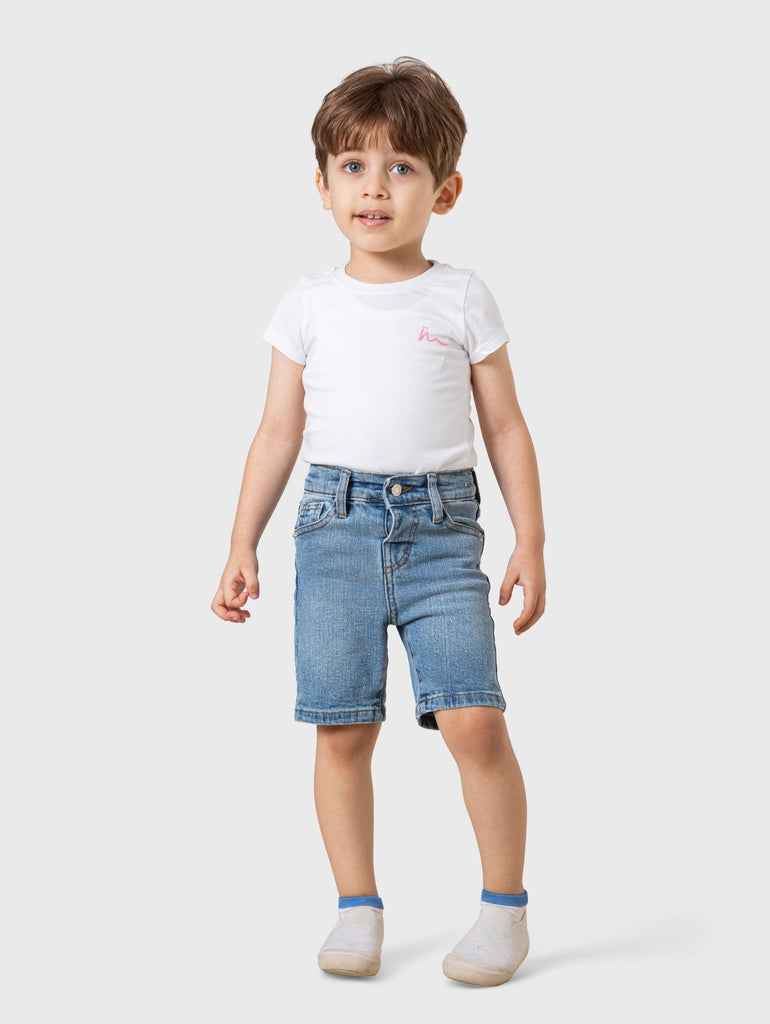 Short jeans